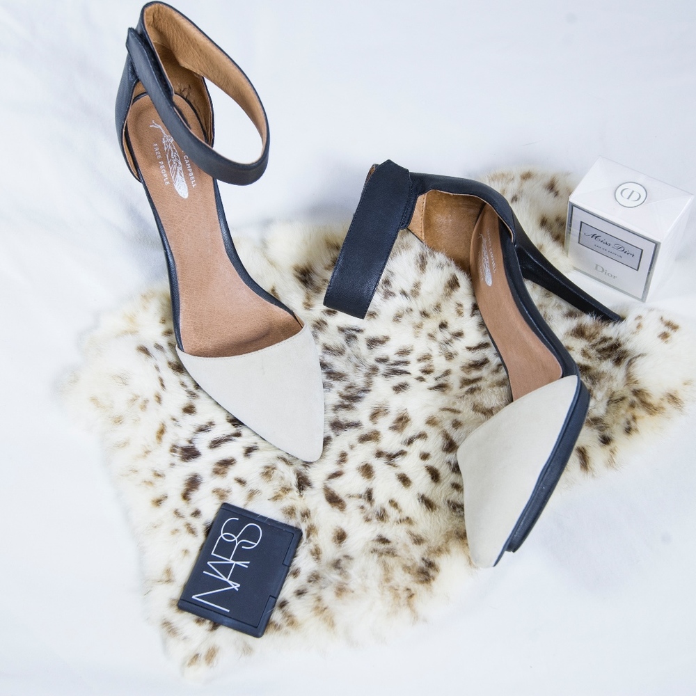 Jeffrey Campbell Solitaire Pumps